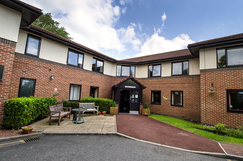 Care Home In Fawdon Newcastle Park House Care Home Akari Care High Quality Care Homes